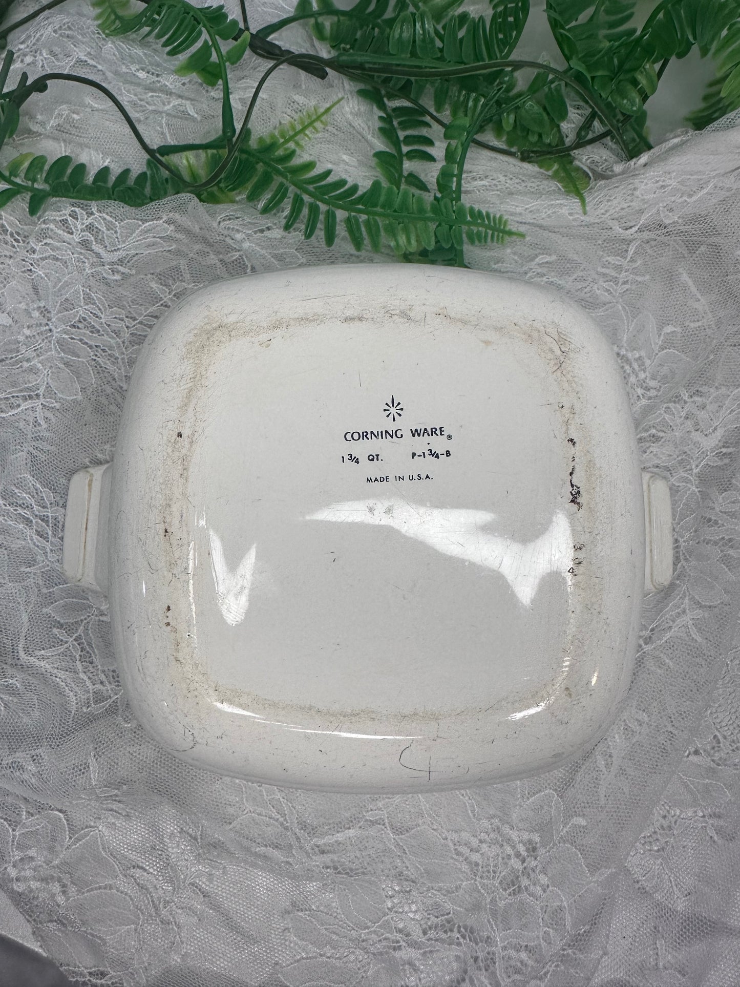 Corningware 1 & 3/4 Qt baking dish