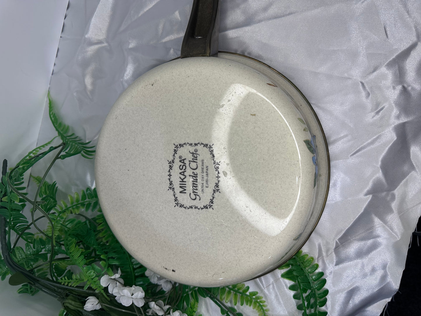 vintage Mikasa Day Dreams Grande Chef enamel frying pan with brass handles