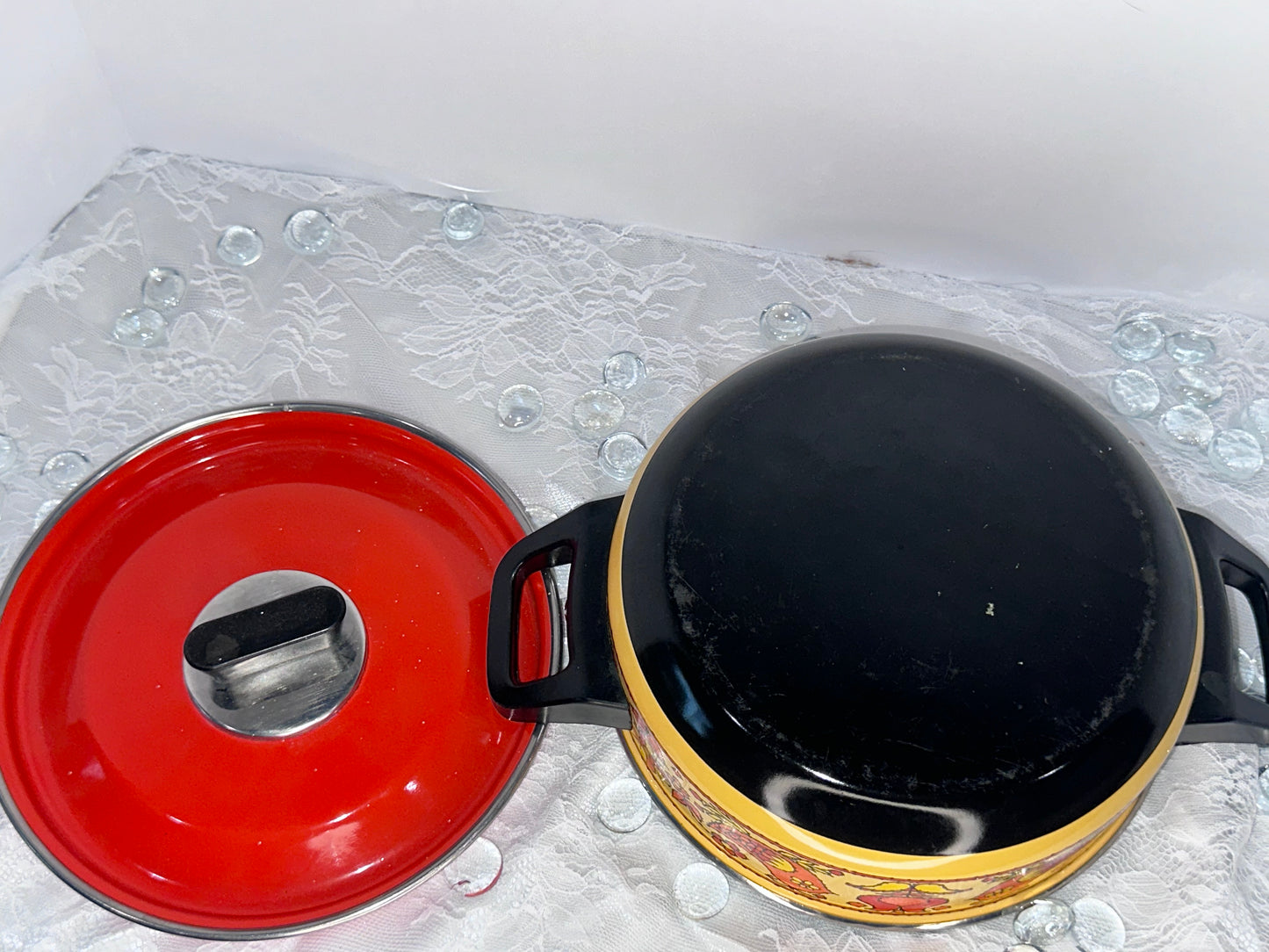 Vintage Enamel MidCentury Fancipan