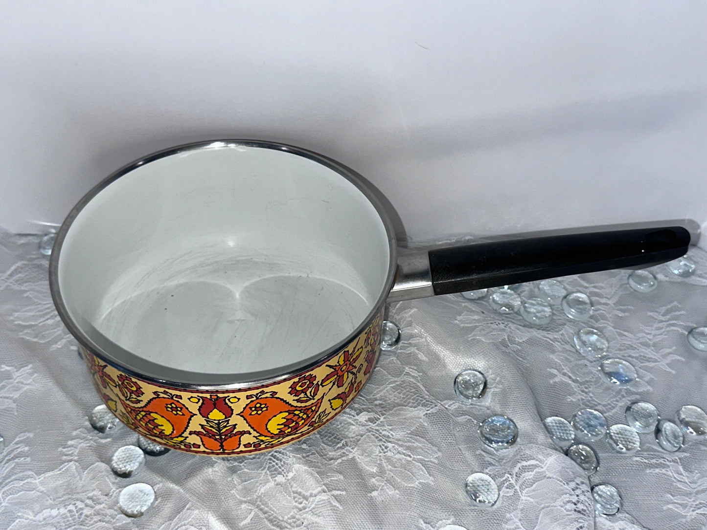 Vintage Enamel MidCentury Fancipan saucepan