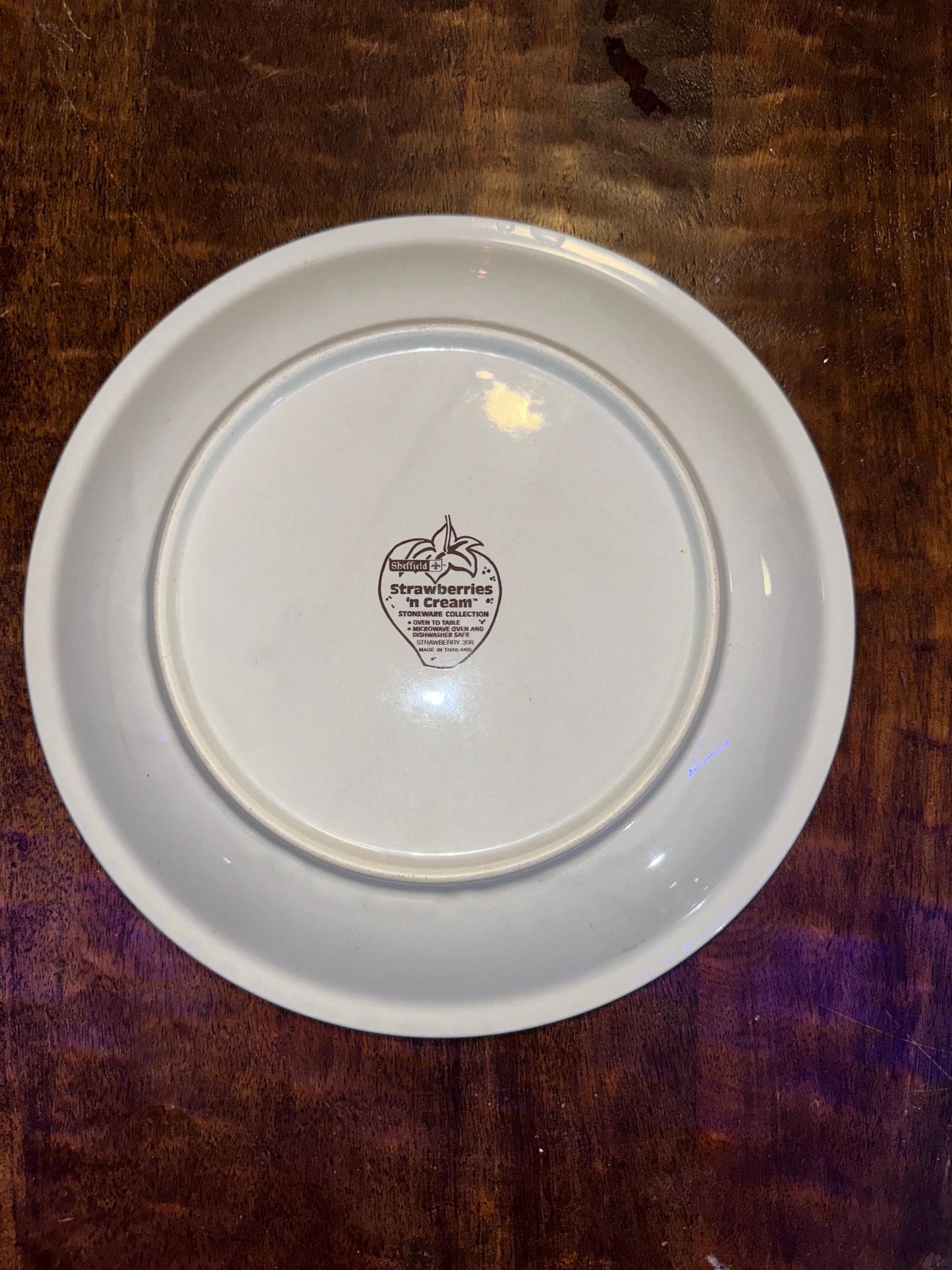 Sheffield Strawberries 'n Cream Dinner Plate Stoneware