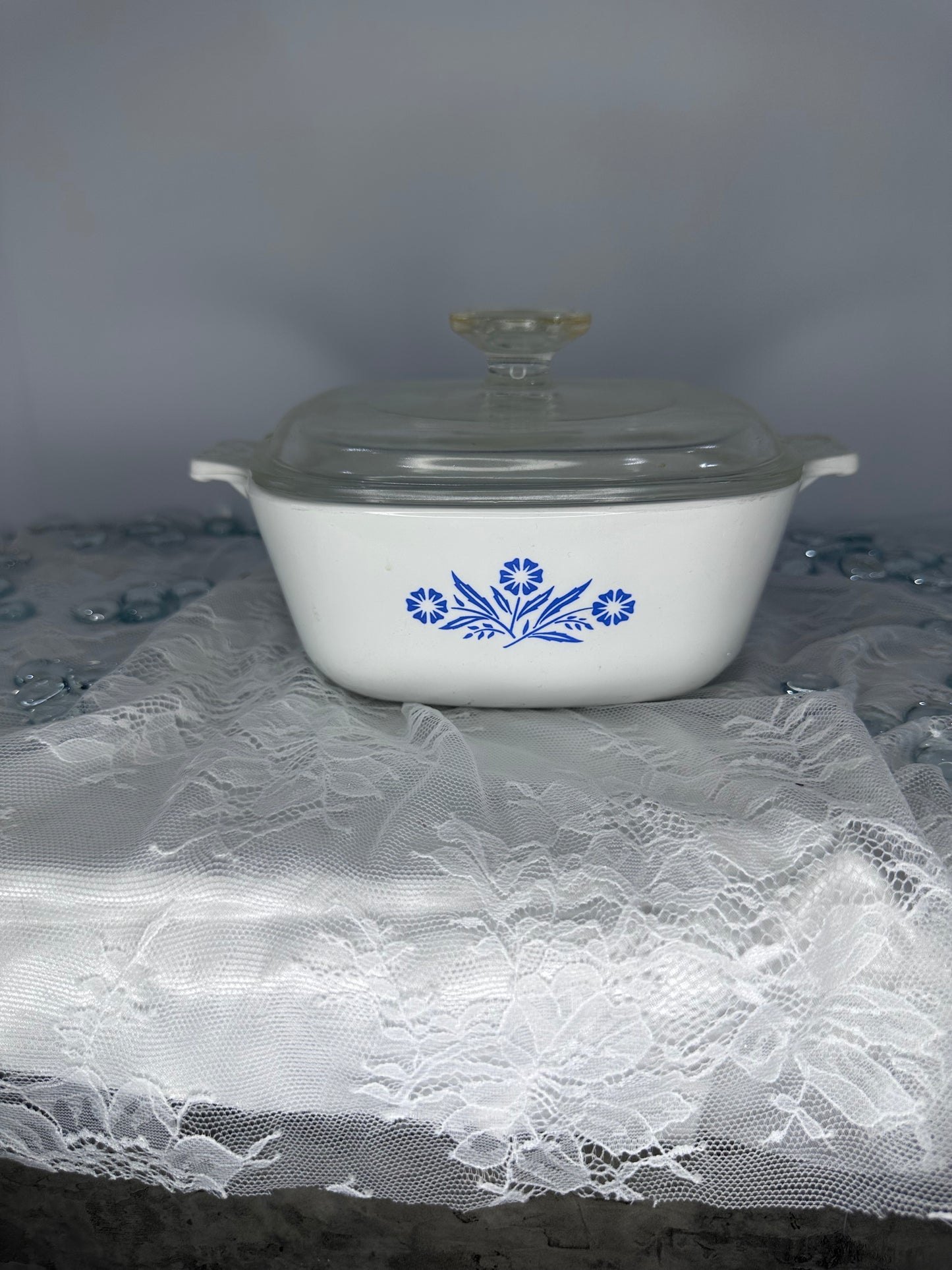 Corning Ware Blue Cornflower Casserole Dish 1.5 Quart with  Pyrex Lid