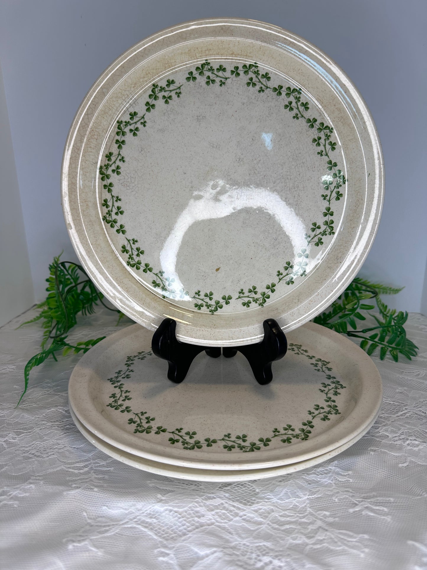 BRENDAN ERIN STONE PLATES SHAMROCKS set of 3