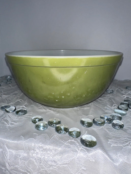 Vintage Pyrex #403 Mixing Bowl