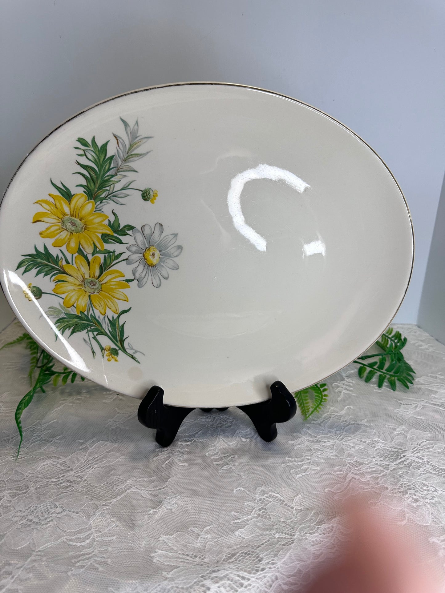 Edwin Knowles 52-9 serving platter with a white and yellow daisy pattern