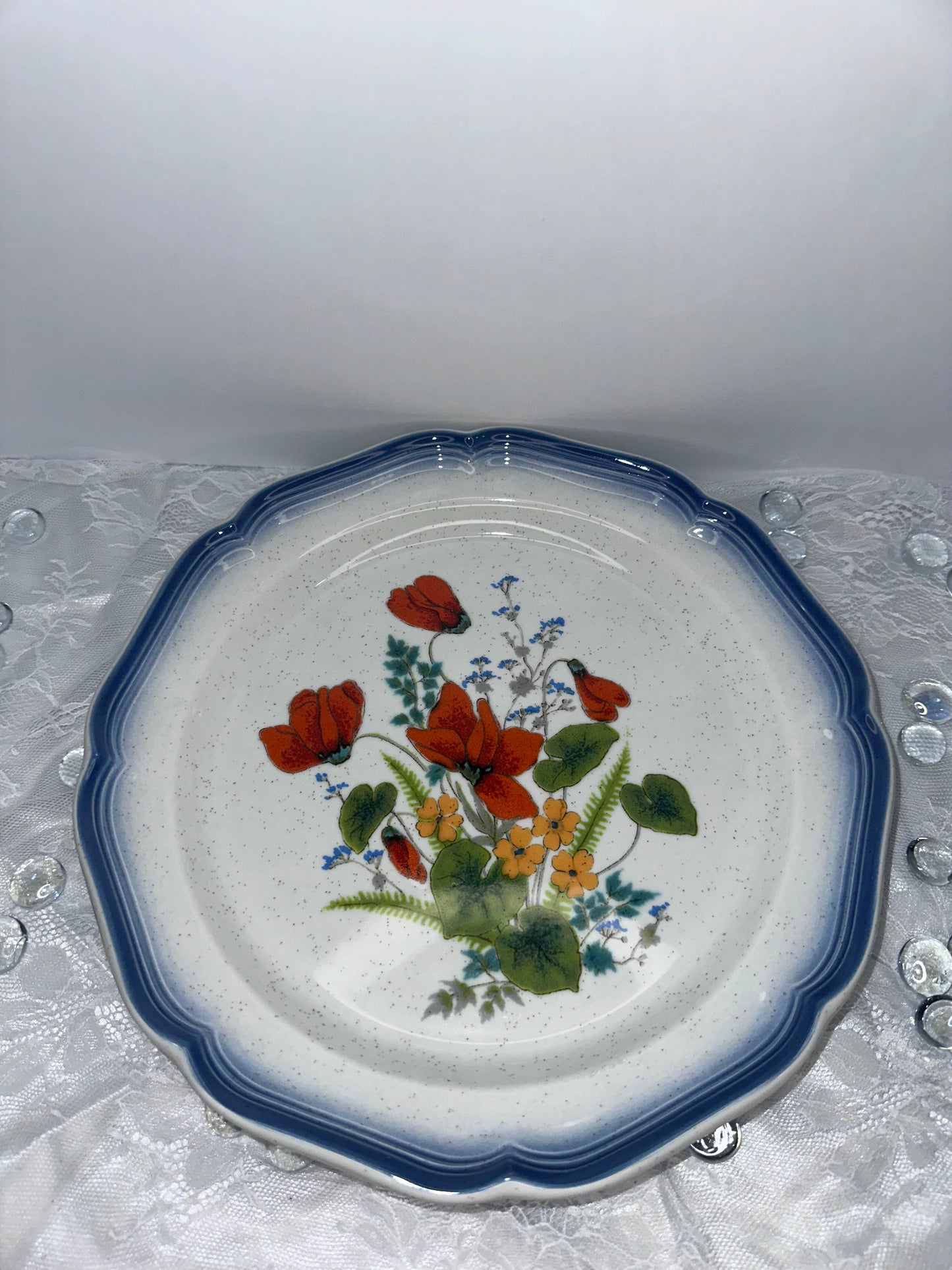 Set of 3 Vintage Mikasa Plates