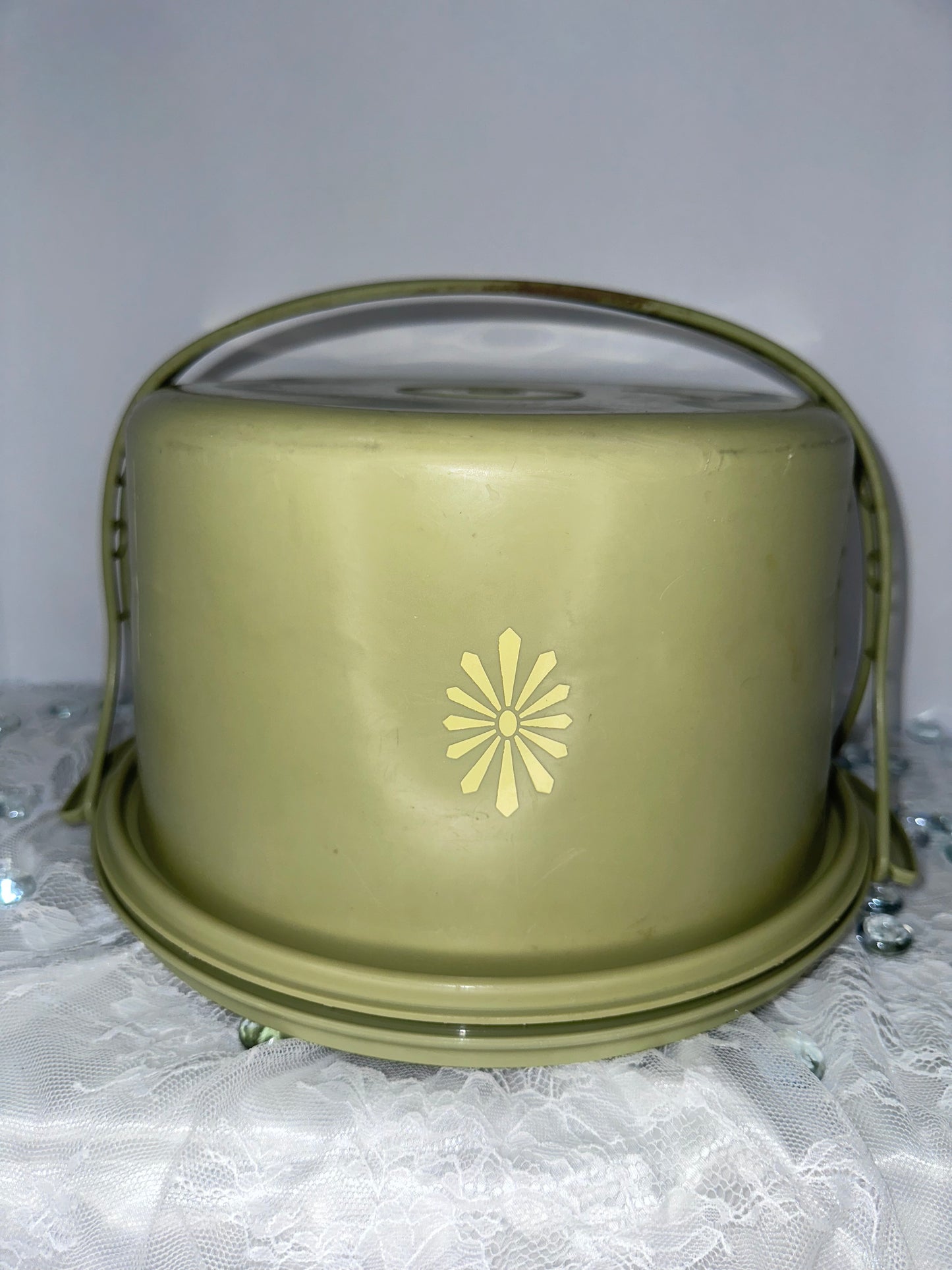 Vintage Tupperware Cake Saver and Carrier