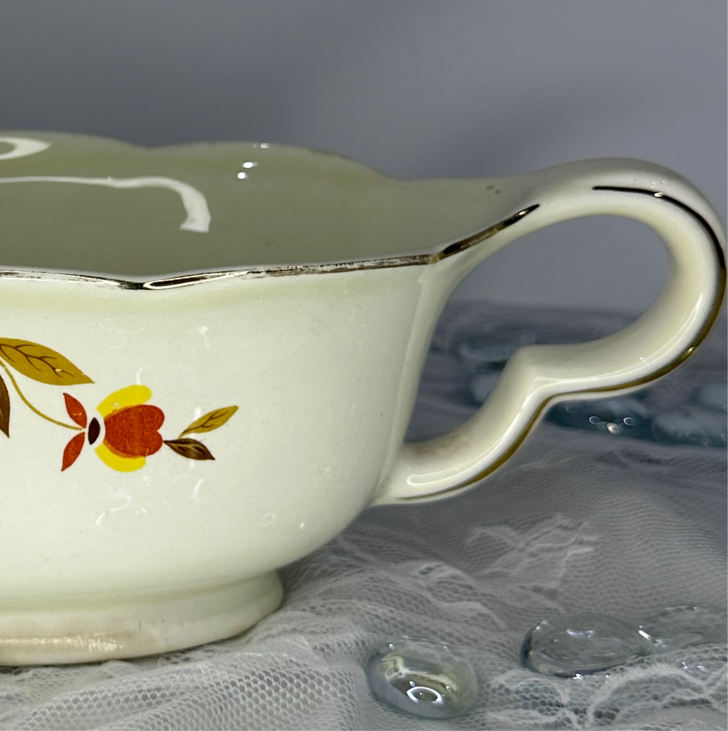 Vintage Hall Jewel Tea Autumn Leaf Gravy Boat Vintage 9 1/2"