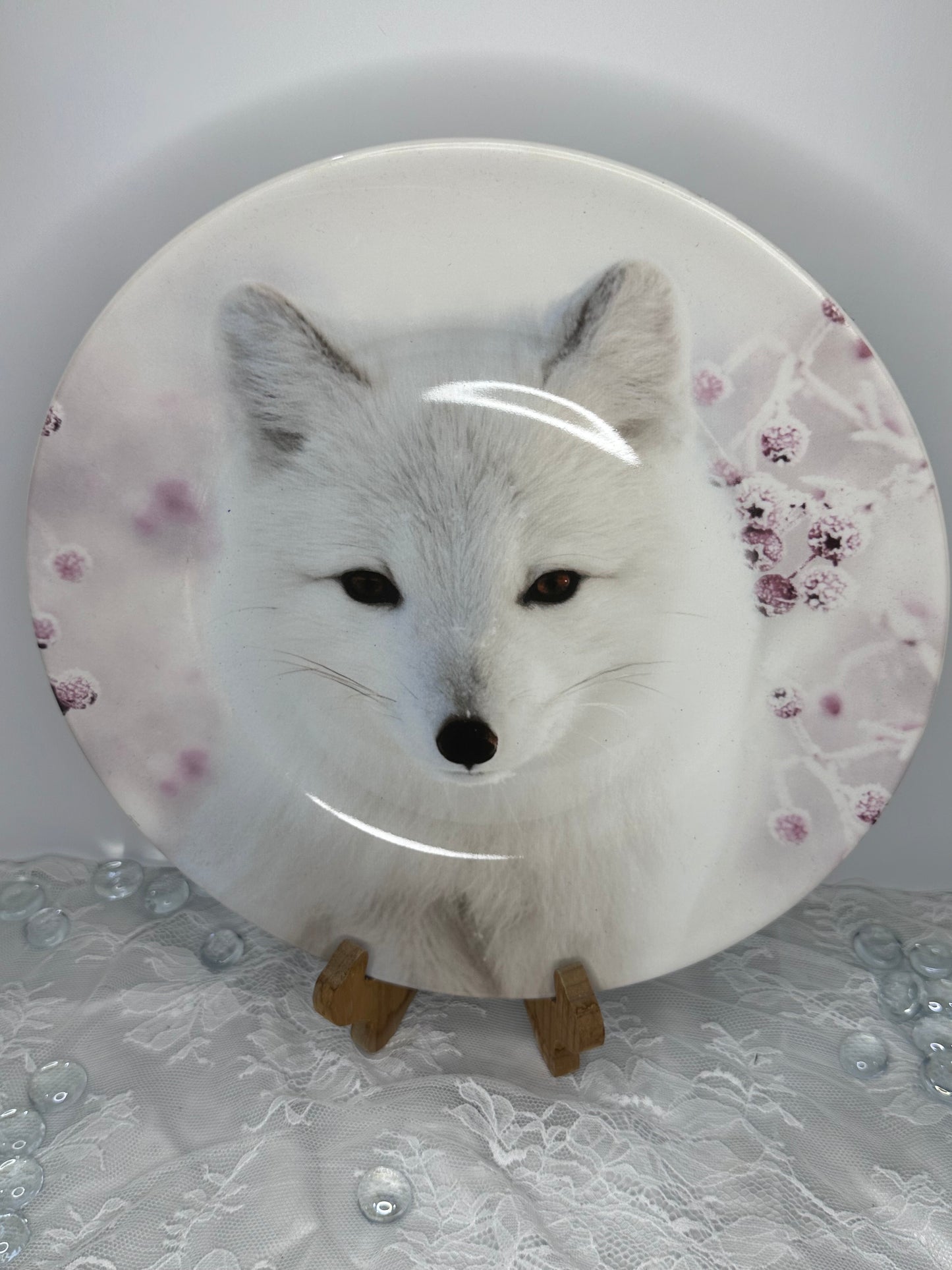 Robert Stanley Fox Dinner Plates  Winter White Collection 2 Pieces