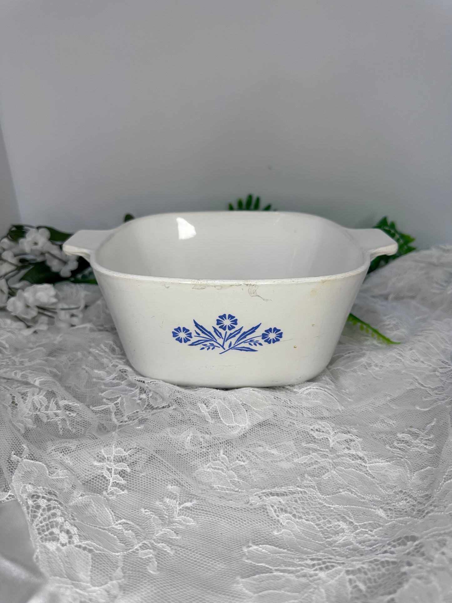 Corningware 1 & 3/4 Qt baking dish