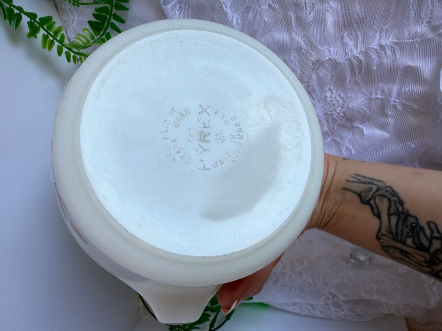 Pyrex casserole dish