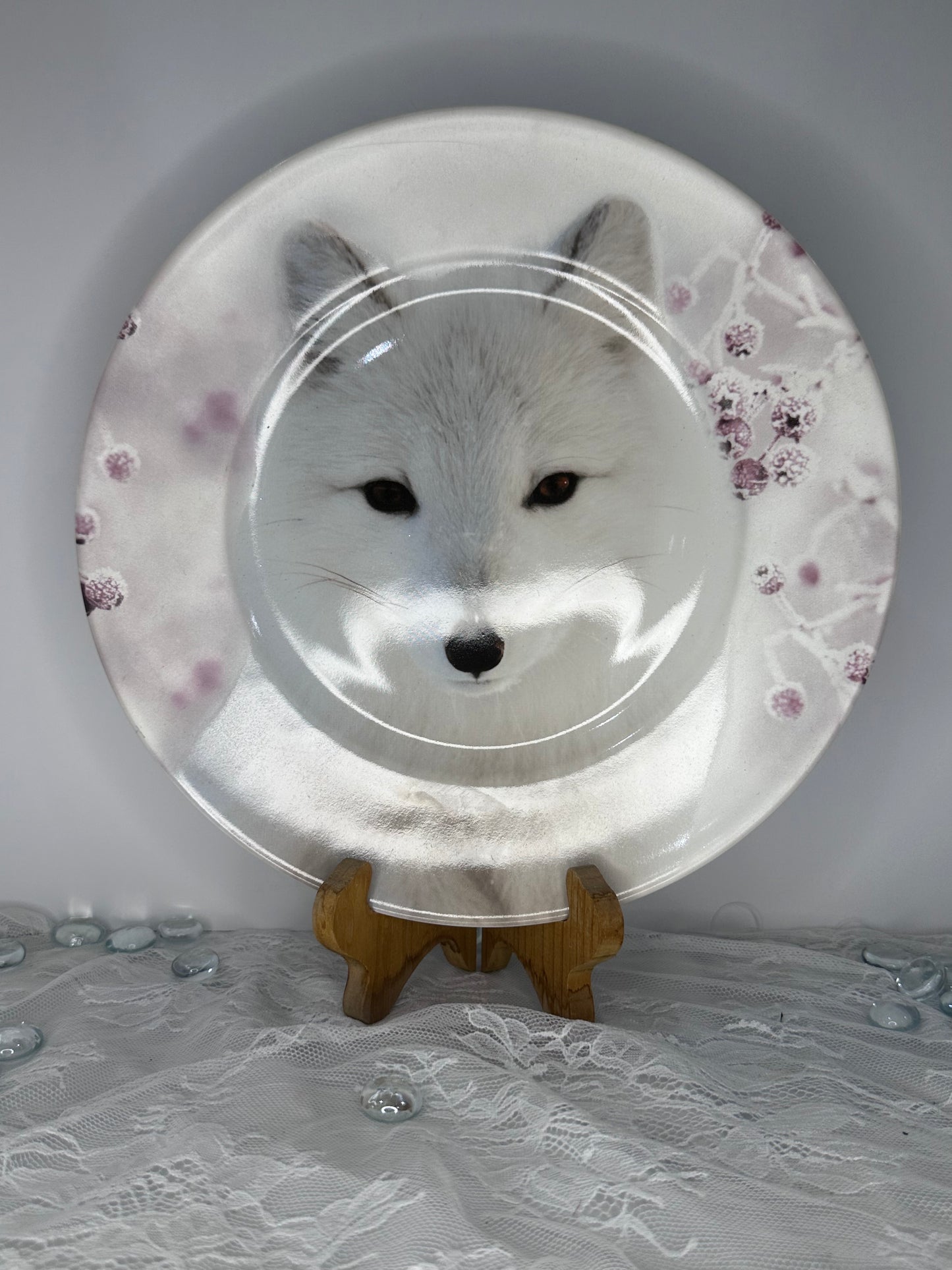 Robert Stanley Fox Dinner Plates  Winter White Collection 2 Pieces