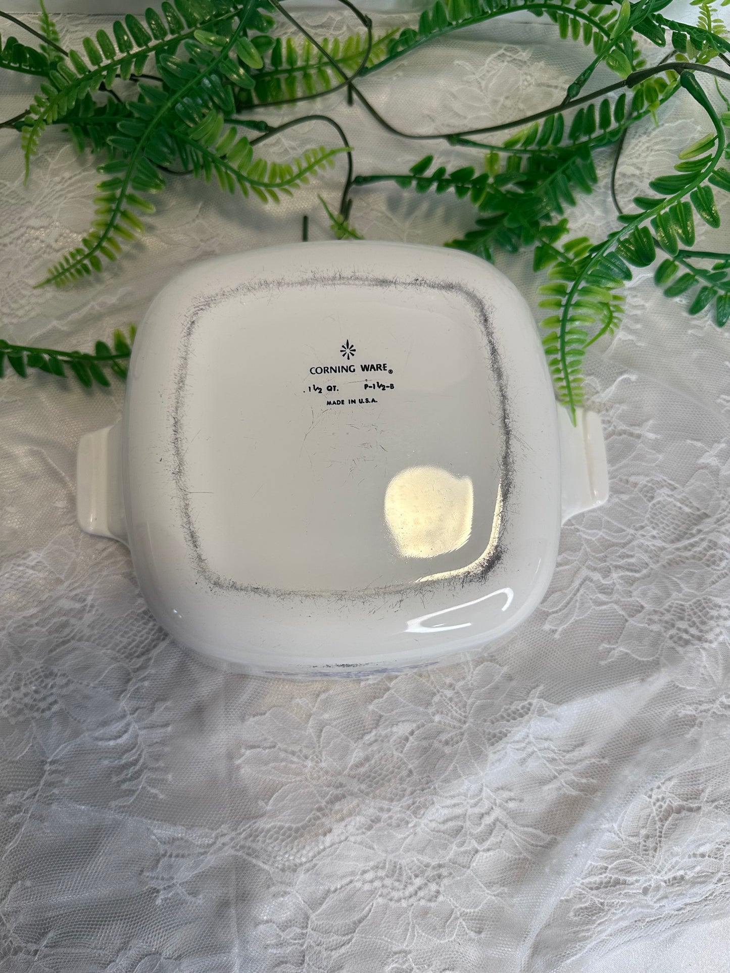 Corningware 1.5qt casserole dish