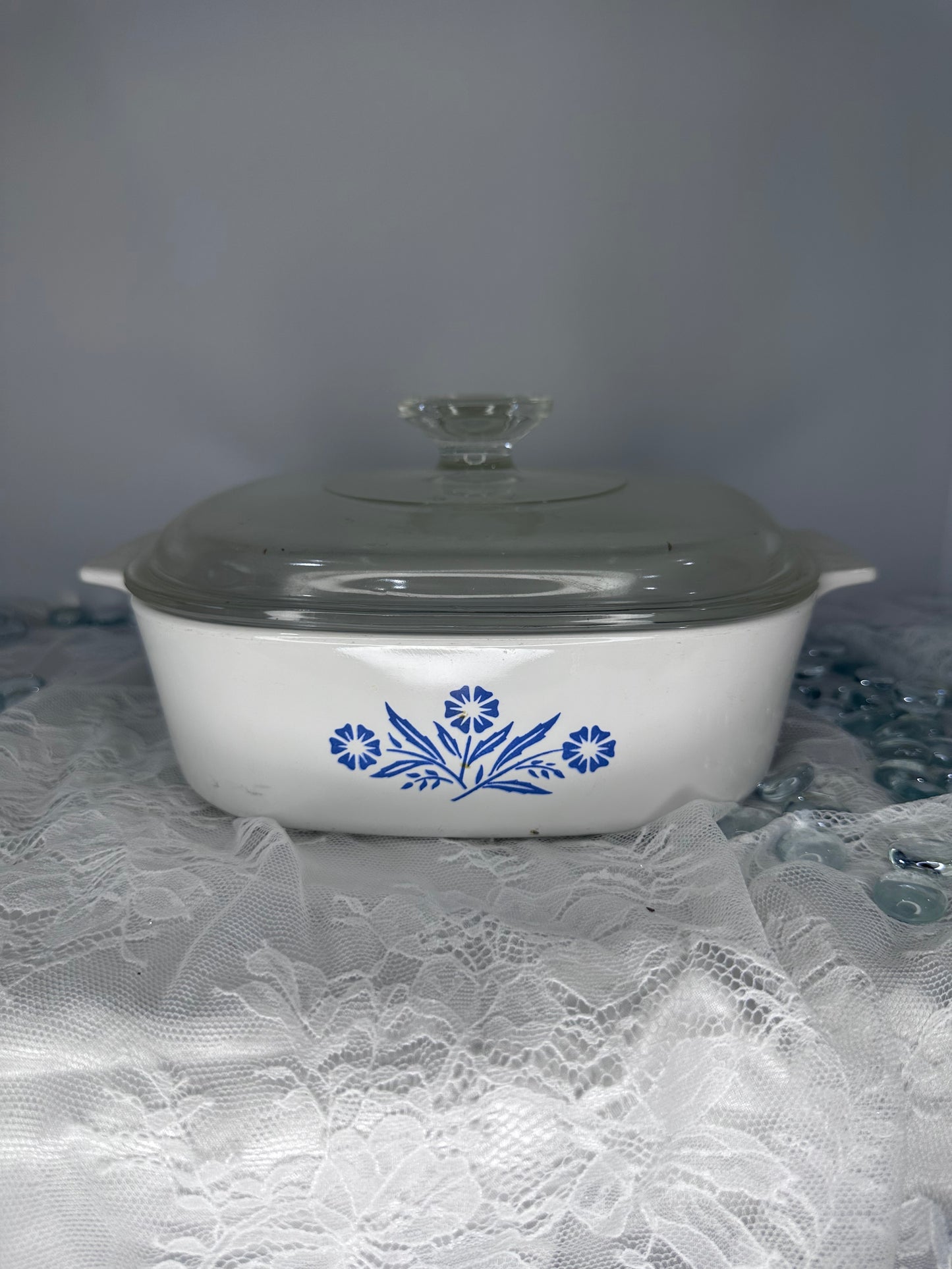 Corning Ware Blue Cornflower Casserole Dish 1 Quart with  Pyrex Lid