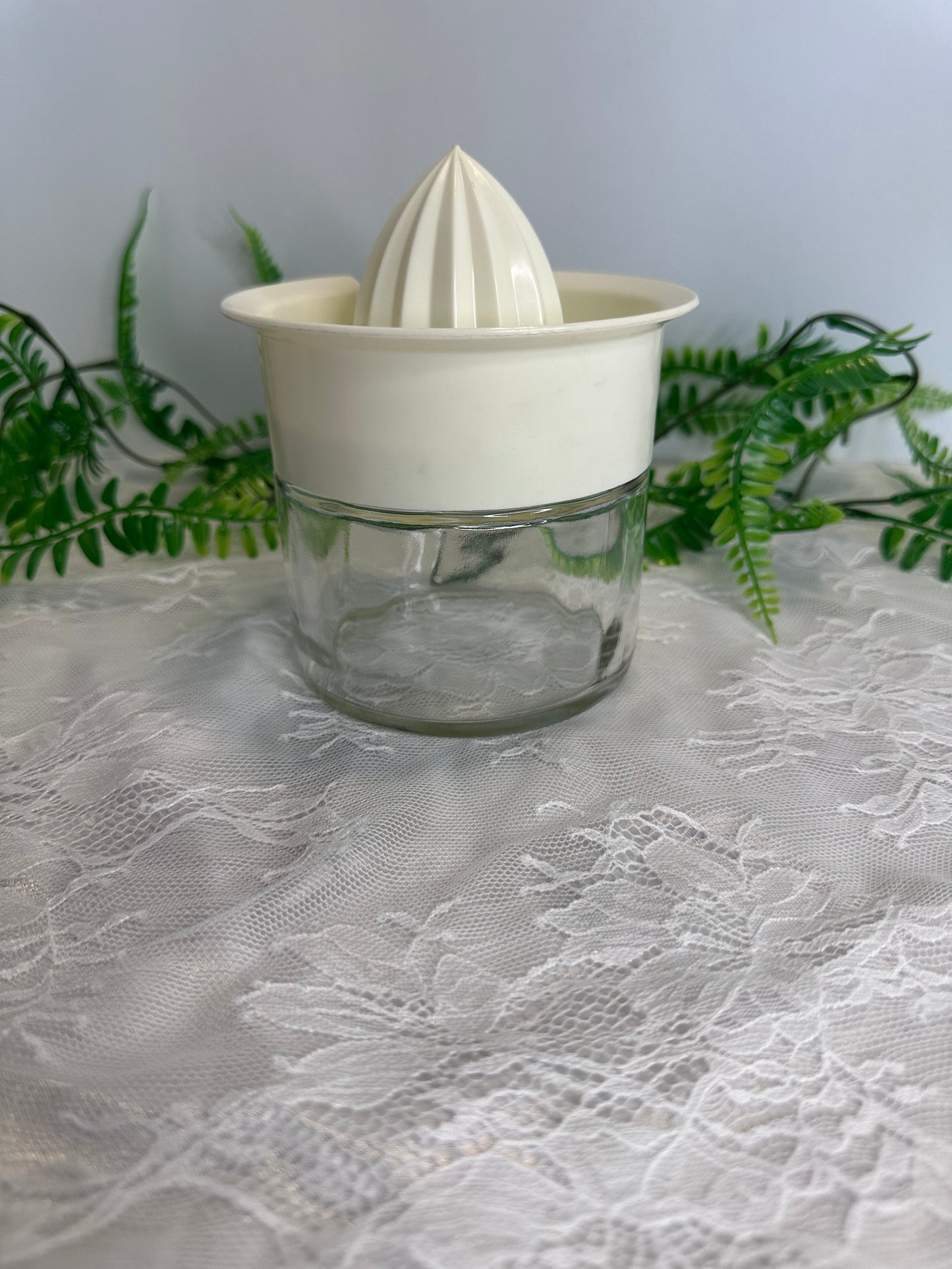 Vintage Gemco manual citrus juicer