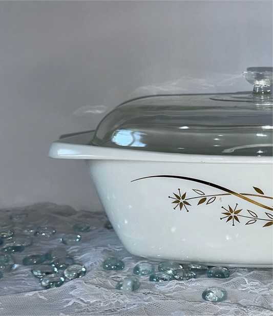 Pyrex Oblong Curved Casserole Deep #058