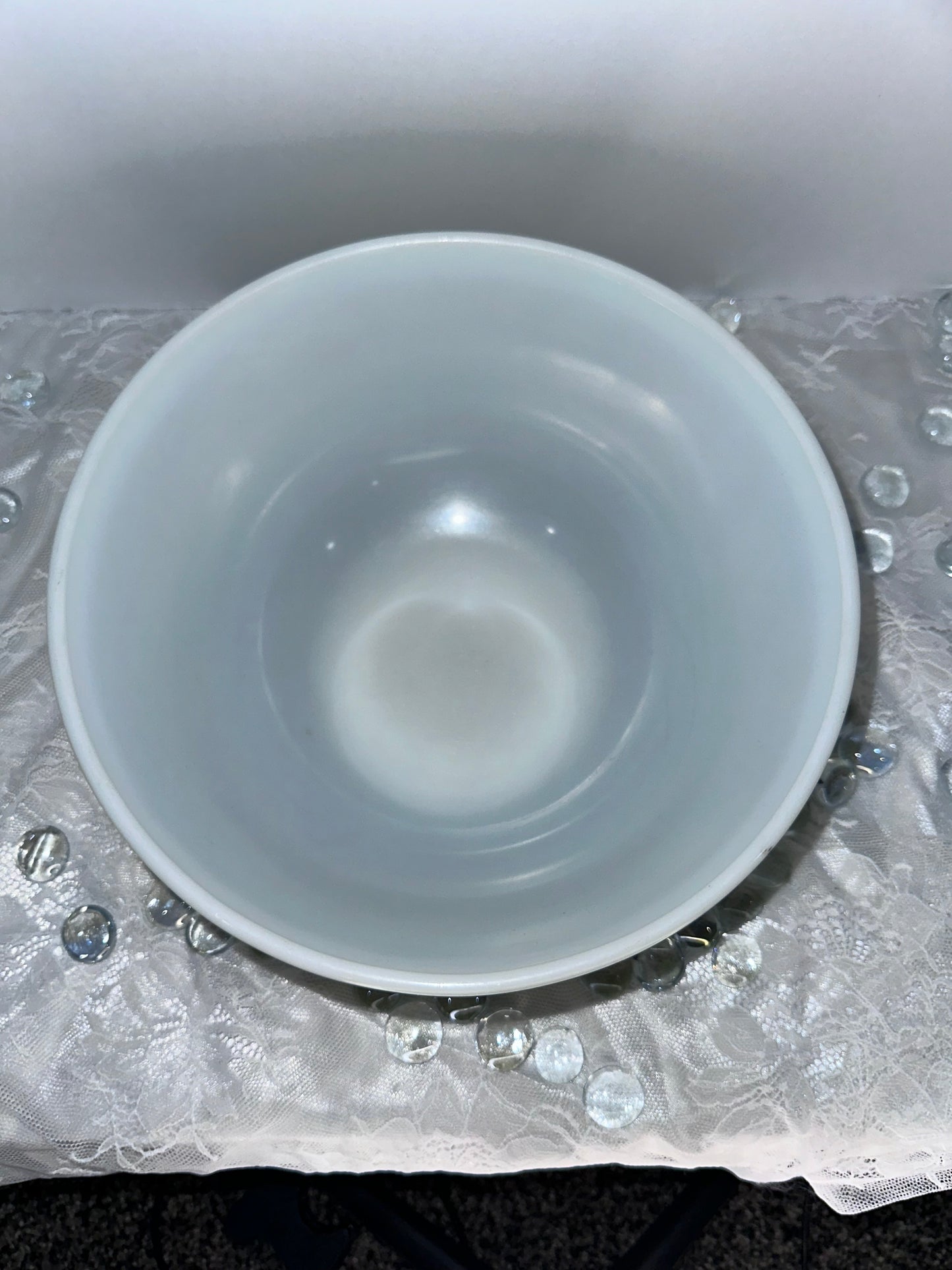 Vintage Pyrex #403 Mixing Bowl