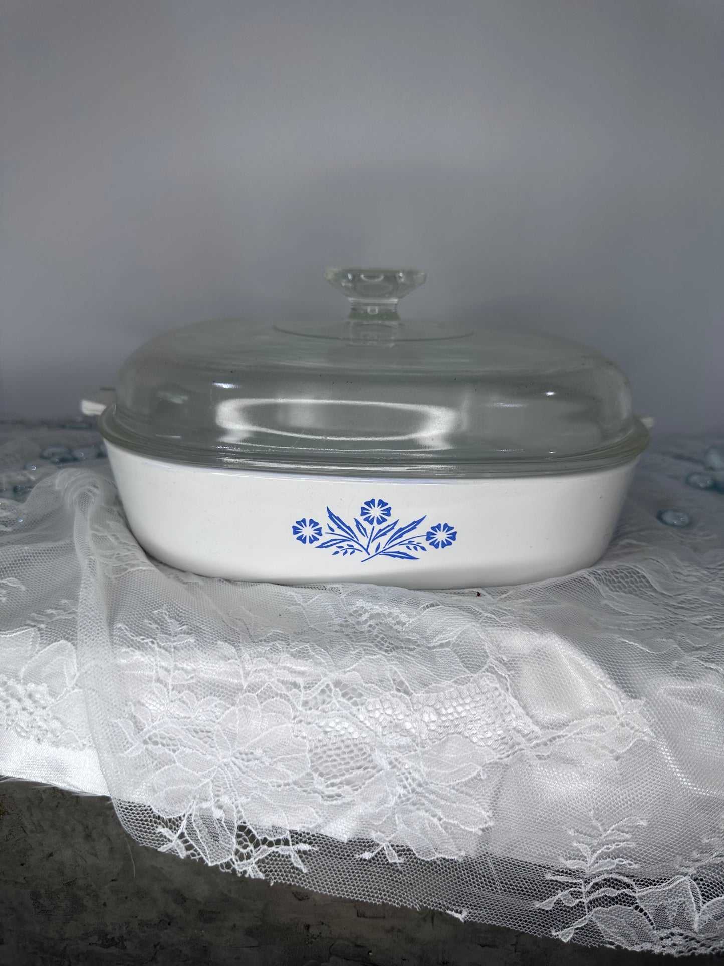 Corning Ware 10 Inch Blue Cornflower Covered Casserole W/ Dome Lid