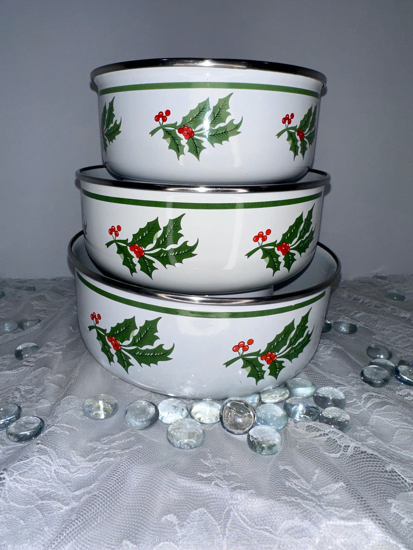 Vintage Green Holly Set of 3 Metal with Berry Christmas Bowls