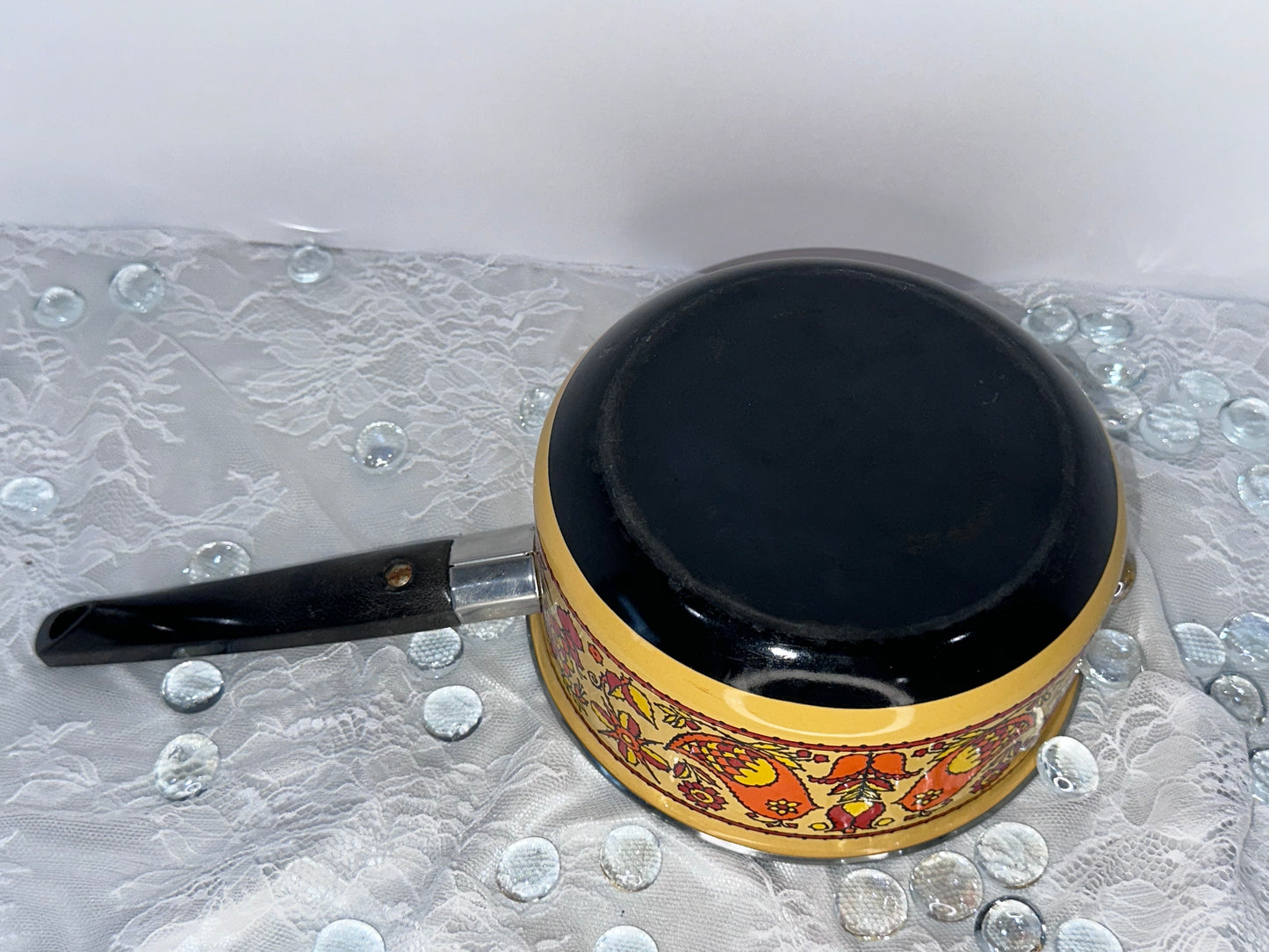 Vintage Enamel MidCentury Fancipan saucepan